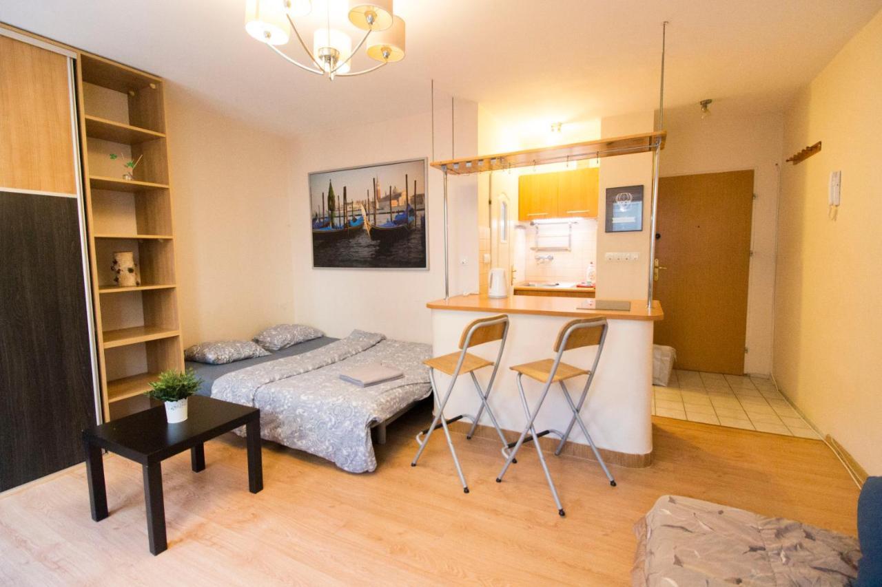 Happy Apartments - Economy Vratislav Exteriér fotografie
