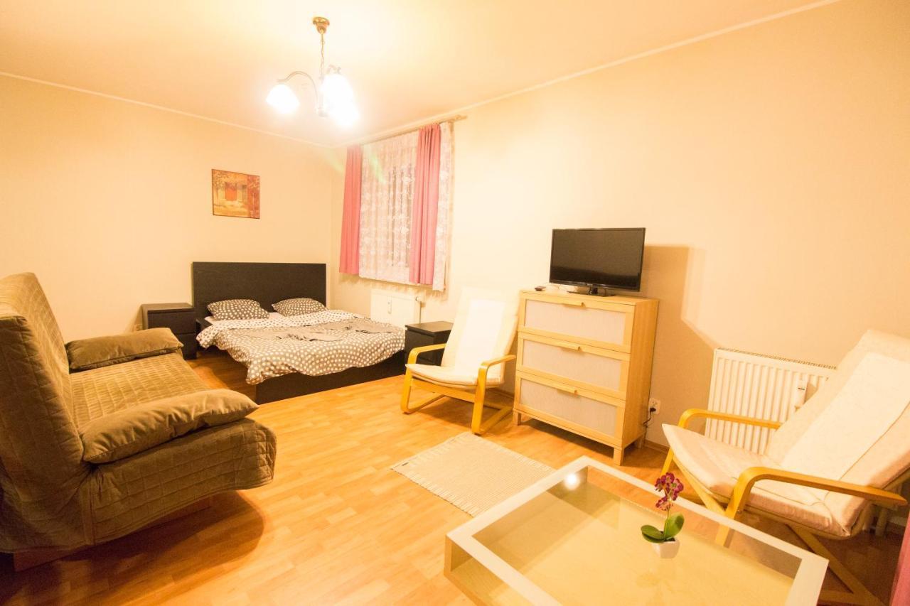 Happy Apartments - Economy Vratislav Exteriér fotografie